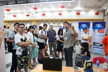 clip_image010 说明: C:/Users/lenovo/Desktop/0624机器人学院开放日粗选粗调/IMG_0140-1.jpg